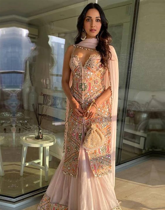 Top Bridal Lehenga Choli Designs Labels for every Bride | Types of Lehenga Choli 7