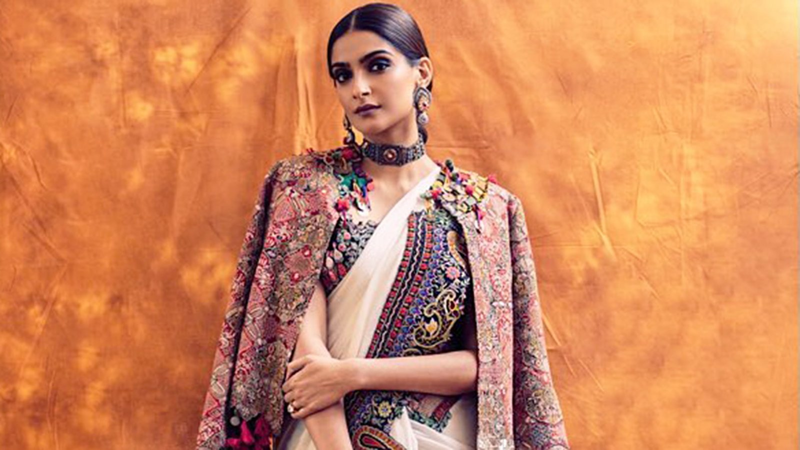 Indian Wedding Saree Designers: 10 New Designs You Can't Miss Out! 6